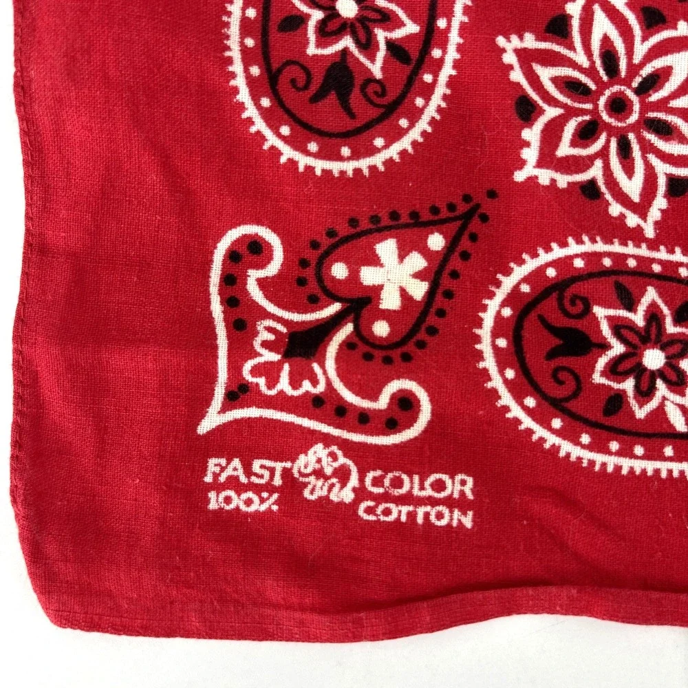 Vintage 60s FAST COLOR Red Bandana Elephant‎ Trunk Up Paisley Work Wear
